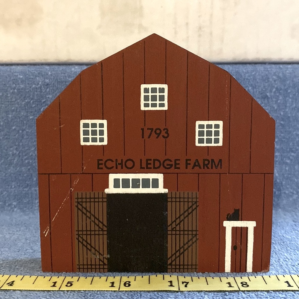 1992 The Cat’s Meow Wooden Decor